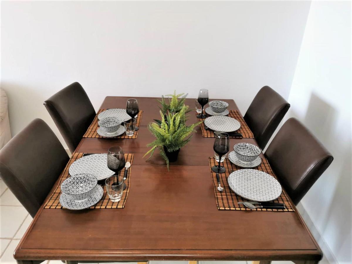 Cosea Living: Seaside 2 Bedroom Flat Kings Palace 209 Пафос Екстер'єр фото